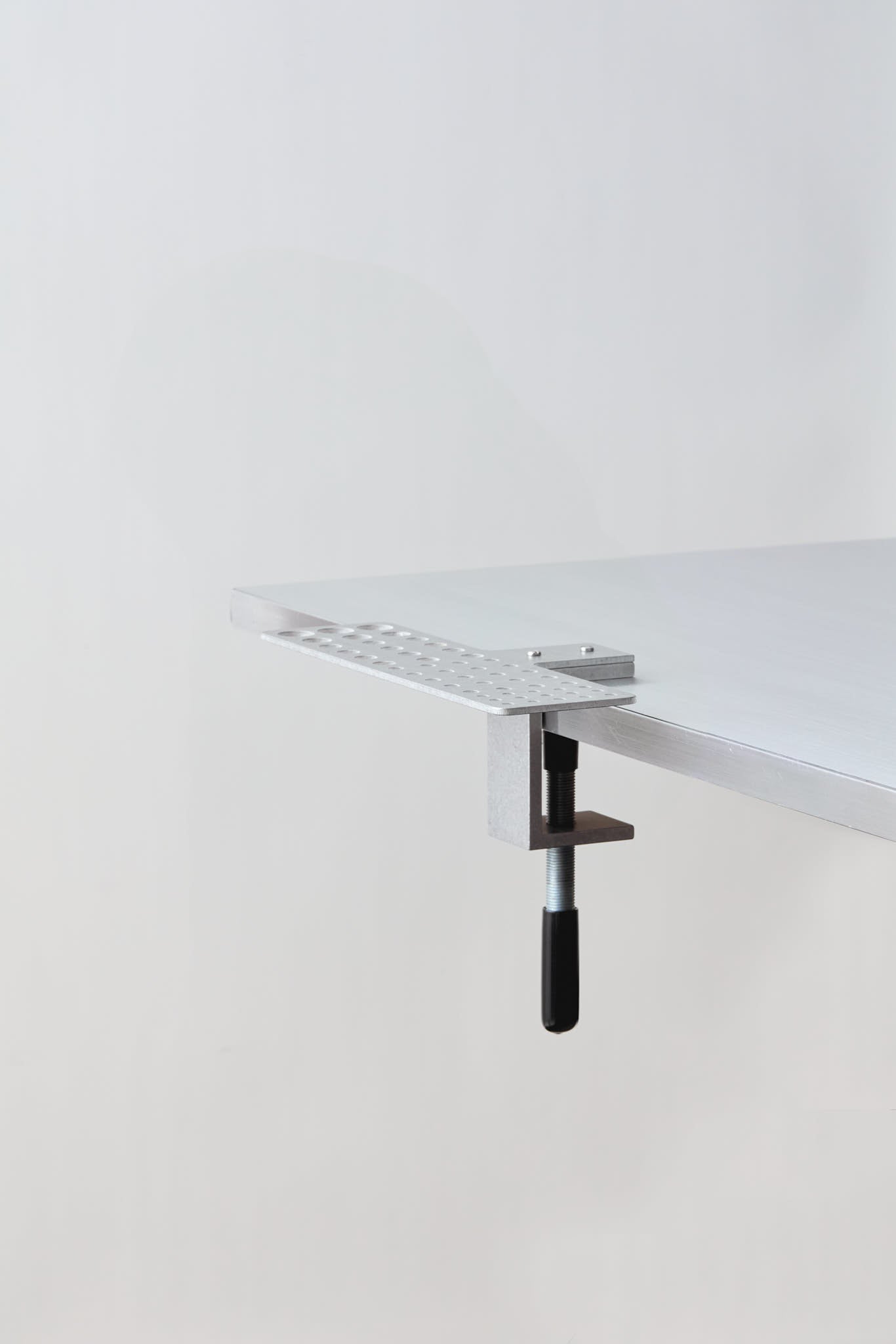 ALUMINUM - LARGE PAINTBRUSH HOLDER